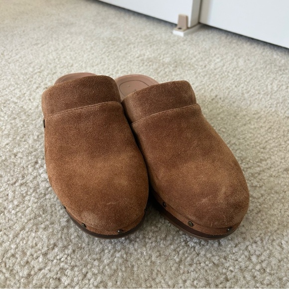 Vionic Kacie Brown Suede Clog Shoe - Picture 3 of 7